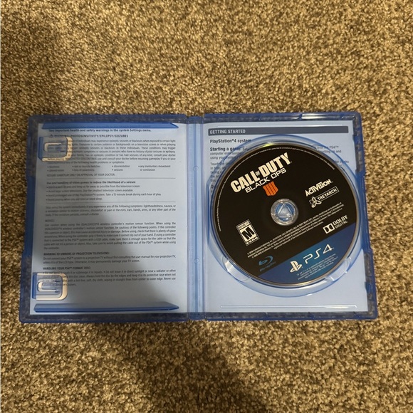 Call of Duty Black Ops 4 PS4 - Picture 2 of 2